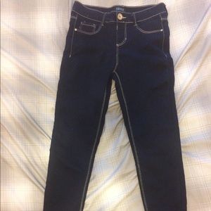Squeeze Skinny Jeans